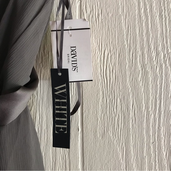 Vera Wang Bridesmaid Dress - Picture 4 of 5